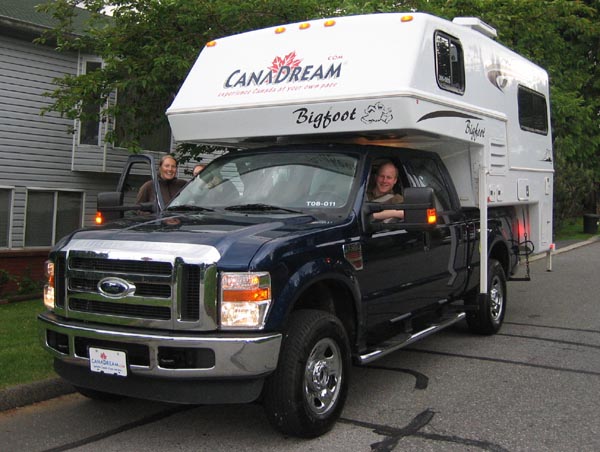 Feli and Peter Campervan